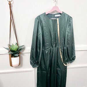 NWT Veiled Collection Green Long Sleeve Dress Size L